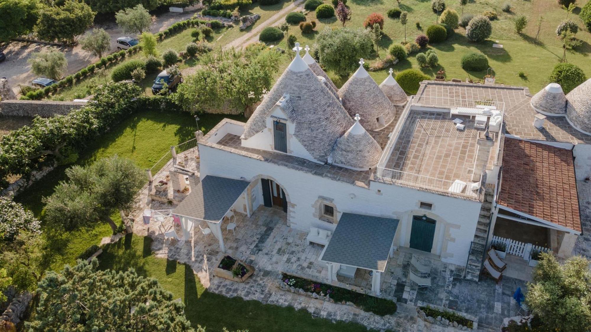 Trulli Angela Apartment *